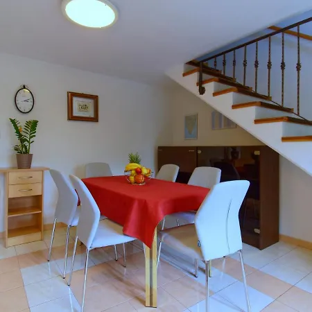 Holiday home Miletti *